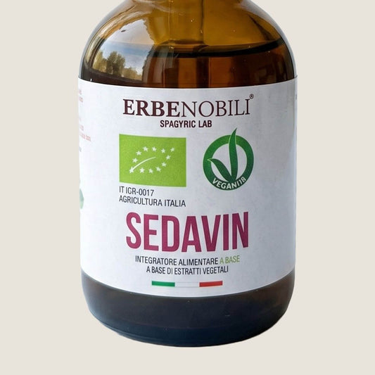 Etichetta di SEDAVIN ErbeNobili con ingredienti e modo d'uso leggibili in primo piano