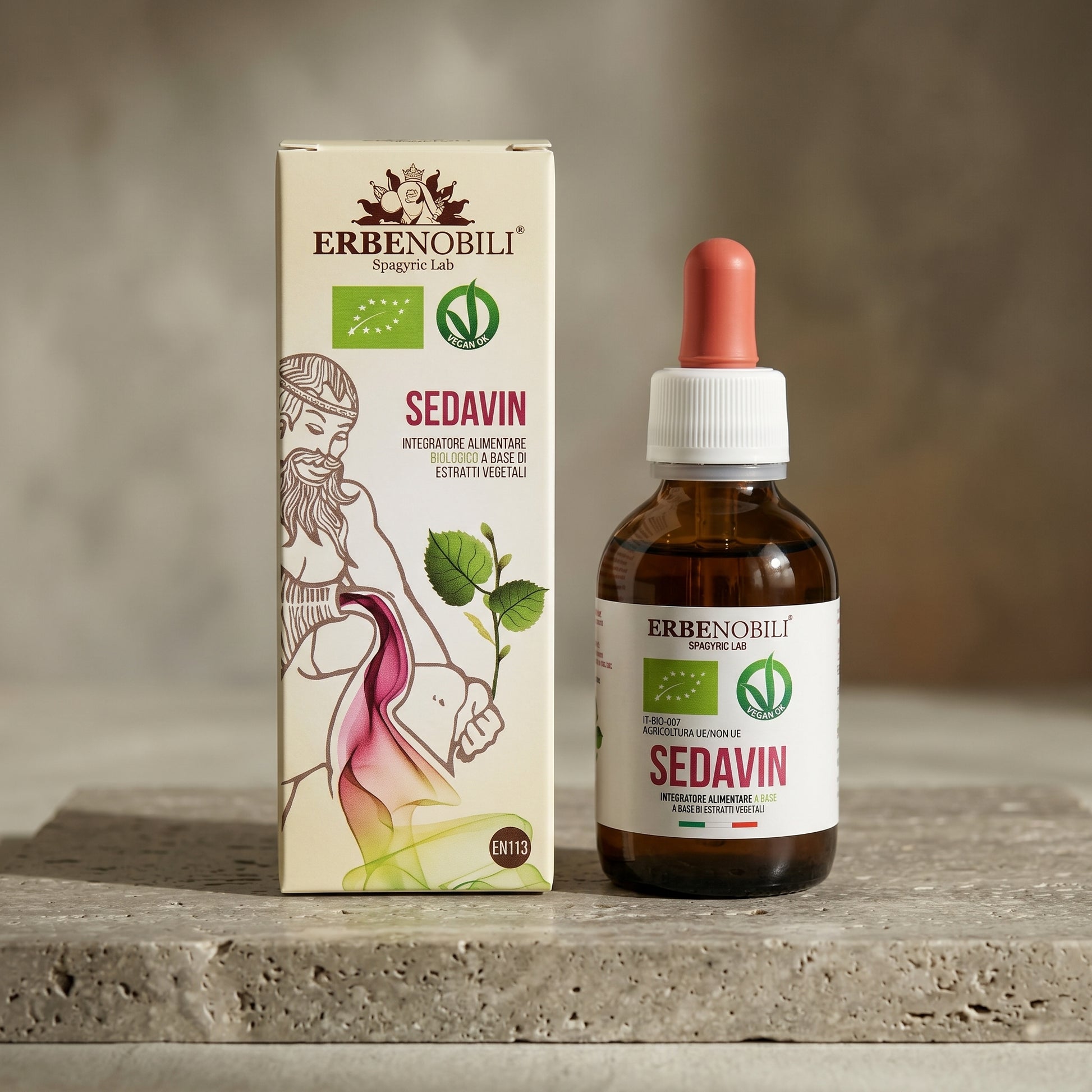 Flacone da 50 ml di SEDAVIN ErbeNobili accanto alla sua confezione, per mostrarne le dimensioni reali
